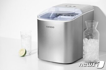 본문 이미지 -  쿠쿠 포터블 제빙기(쿠쿠홈시스 제공)