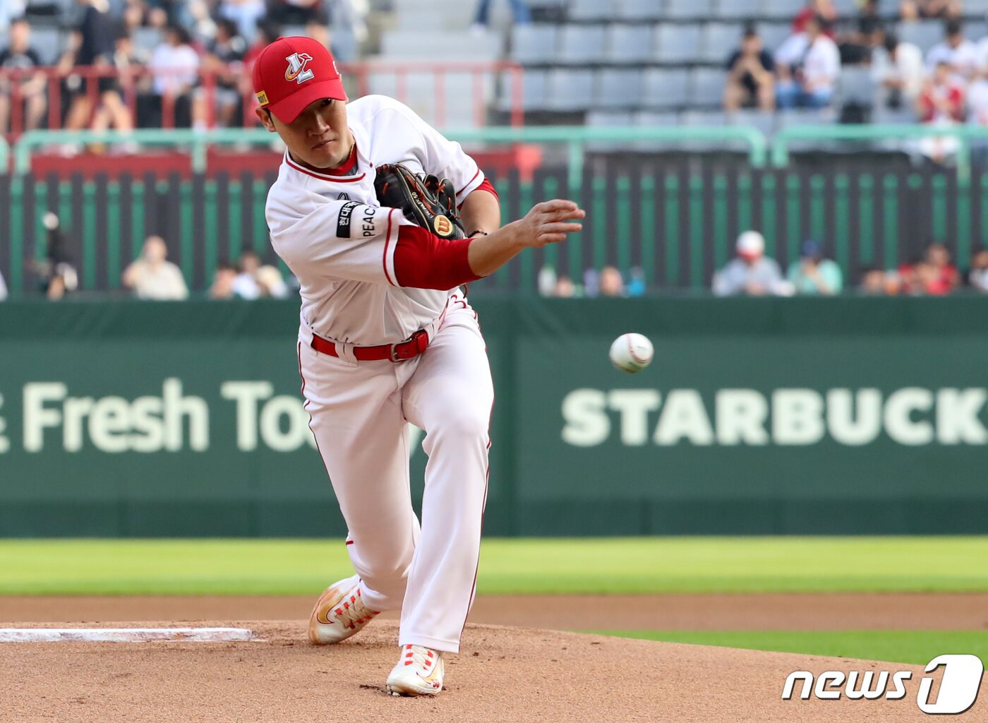 본문 이미지 - SSG 랜더스 투수 박종훈은 259일 만에 승리 투수가 됐다. 뉴스1 DB ⓒ News1 장수영 기자