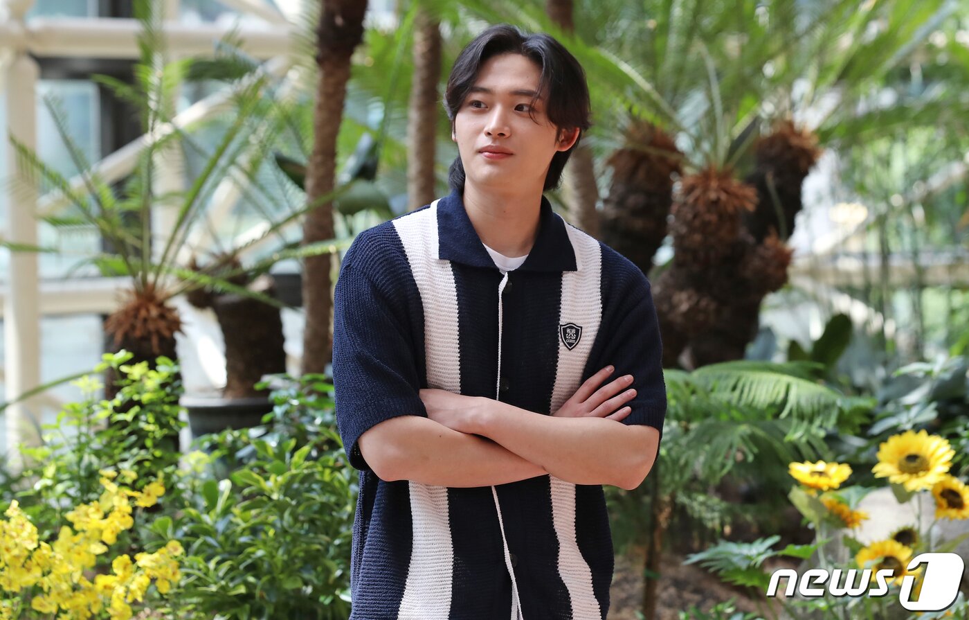 본문 이미지 - 배우 이종혁이 6일 서울 종로구 뉴스1 본사에서 열린 인터뷰에 앞서 포즈를 취하고 있다. 2023.7.6/뉴스1 ⓒ News1 장수영 기자