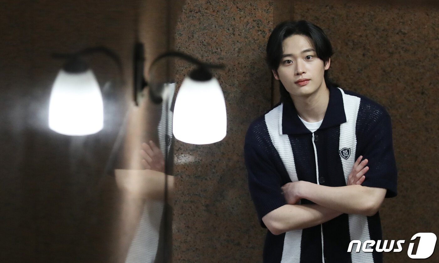 본문 이미지 - 배우 이종혁이 6일 서울 종로구 뉴스1 본사에서 열린 인터뷰에 앞서 포즈를 취하고 있다. 2023.7.6/뉴스1 ⓒ News1 장수영 기자