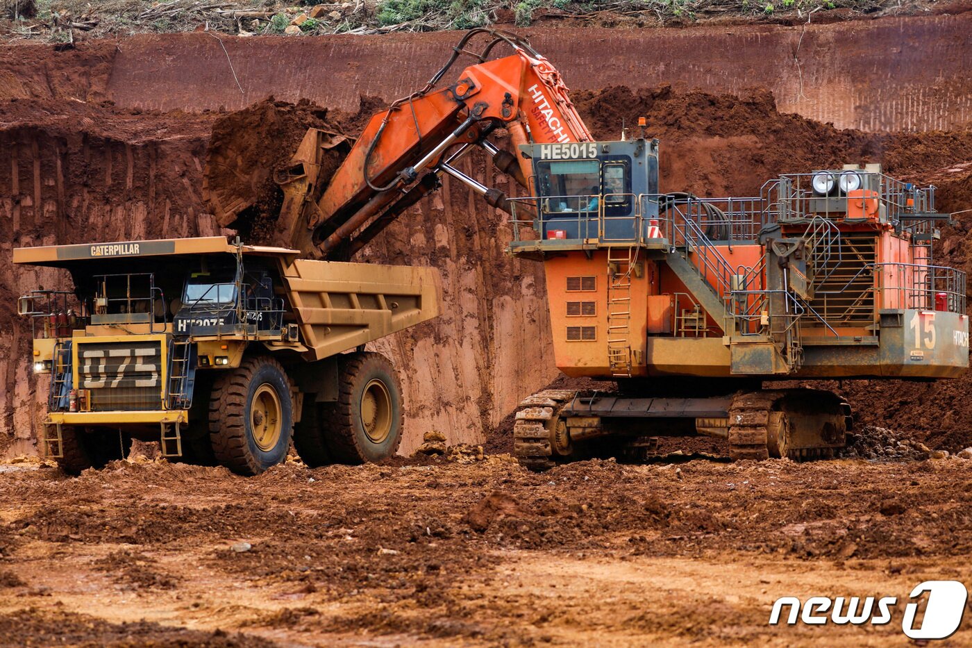 본문 이미지 - 인도네시아에 위치한 니켈 광산 자료사진. 23.03.29 ⓒ 로이터=뉴스1