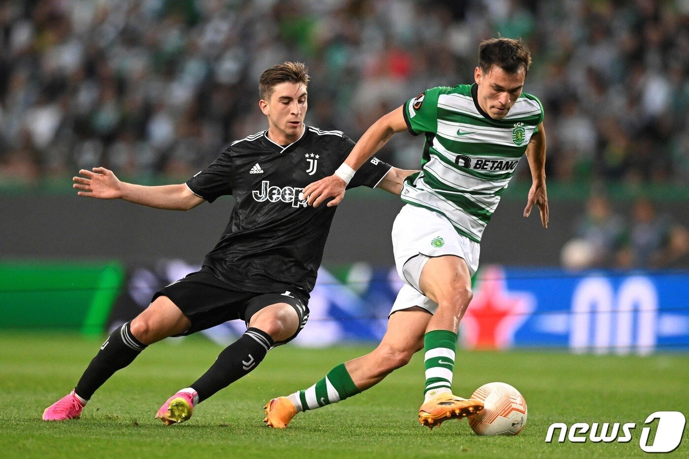 본문 이미지 - PSG에 합류한 우가르테. ⓒ AFP=뉴스1