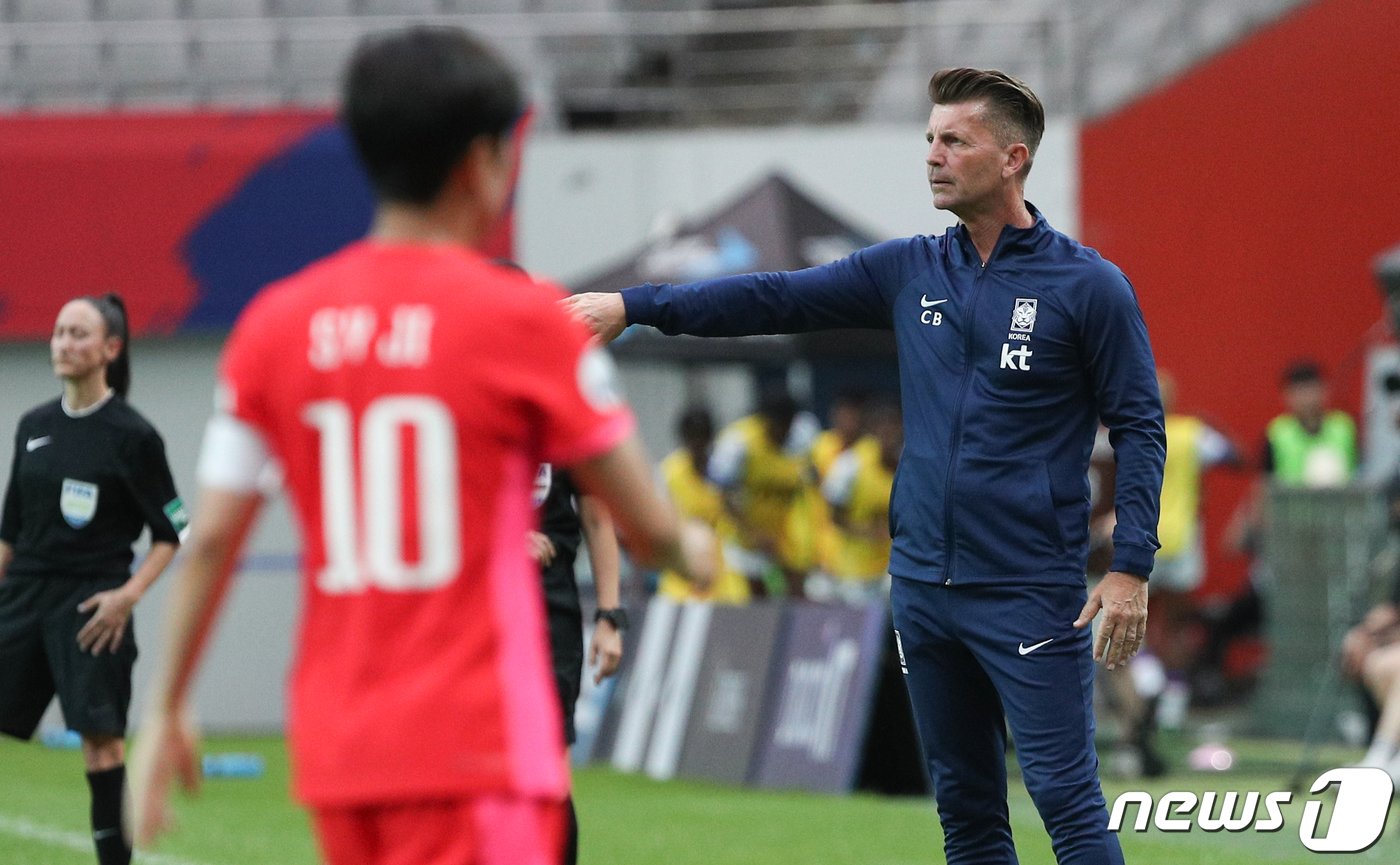 콜린 벨 여자 축구 국가대표팀 감독. 2023.7.8/뉴스1 ⓒ News1 허경 기자