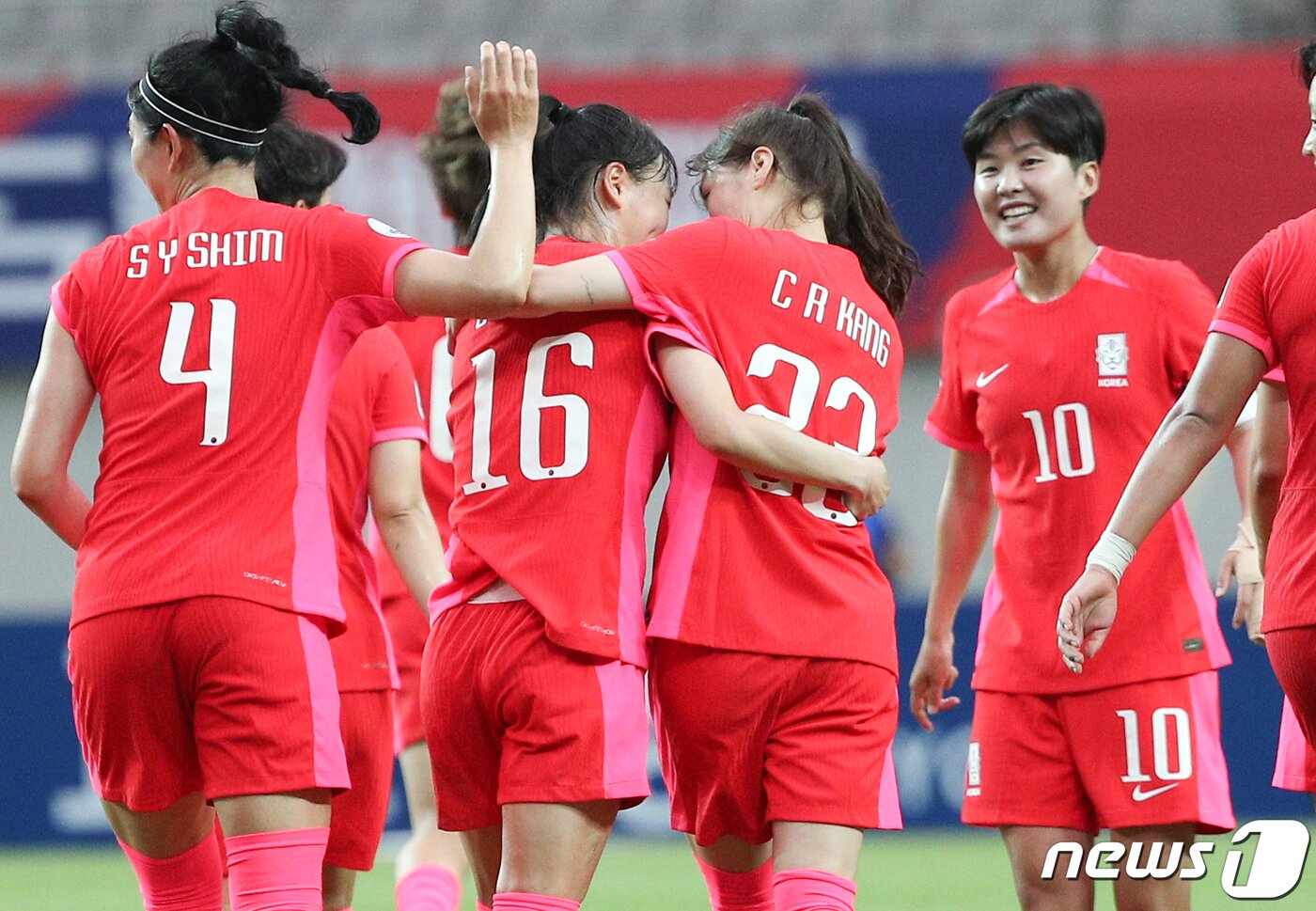 본문 이미지 - 올림픽 첫 본선 진출의 희망을 갖는 여자축구 대표팀 2023.7.8/뉴스1 ⓒ News1 허경 기자