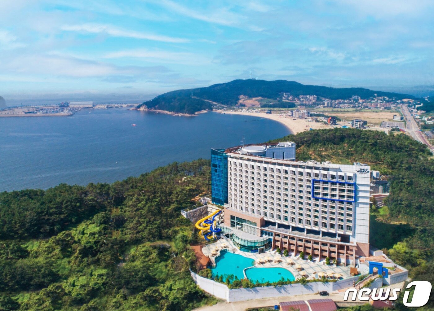 본문 이미지 - 인천 더위크앤 리조트 전경 / 뉴스1