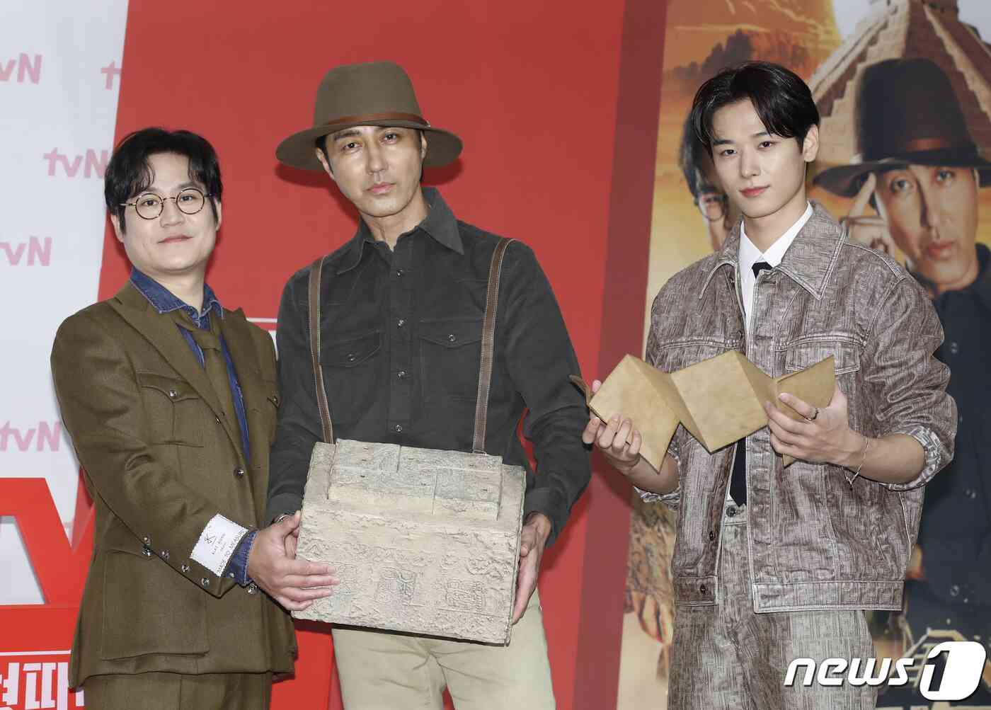 배우 김성균(왼쪽부터)과 차승원, 주연/뉴스1 © News1 