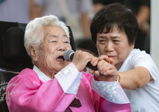 위안부 피해자 이옥선 할머니 별세…신영숙 차관 " 평안 찾으시길"