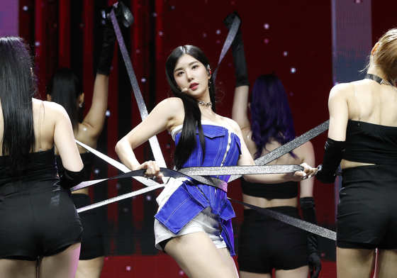 "나오면 응원석 찢을 듯"… 최고 치어리딩 여돌? 2위 김채원·3위 최예나