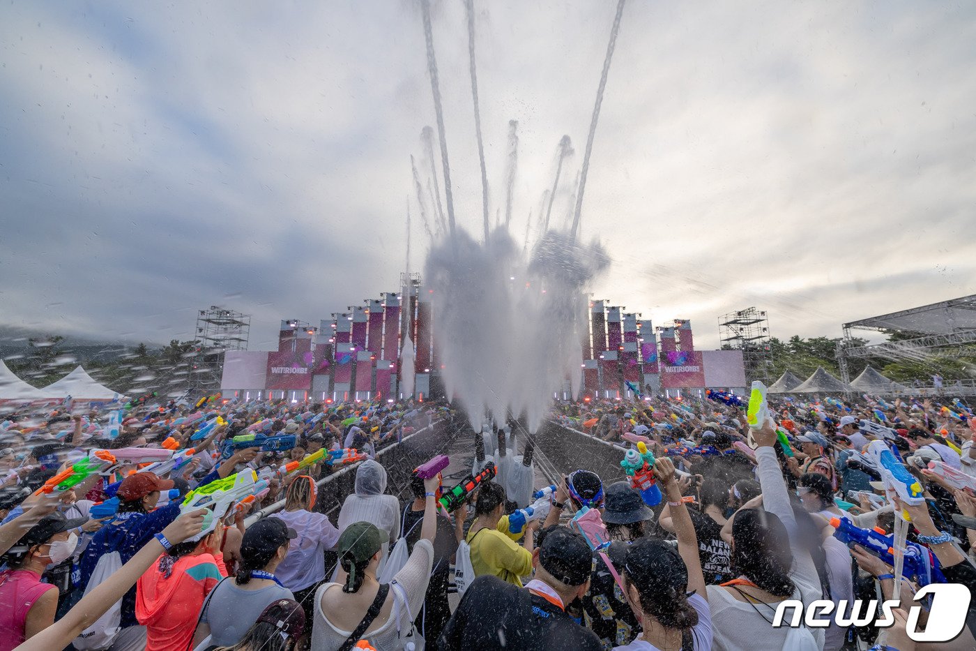 본문 이미지 -  '워터밤 속초'