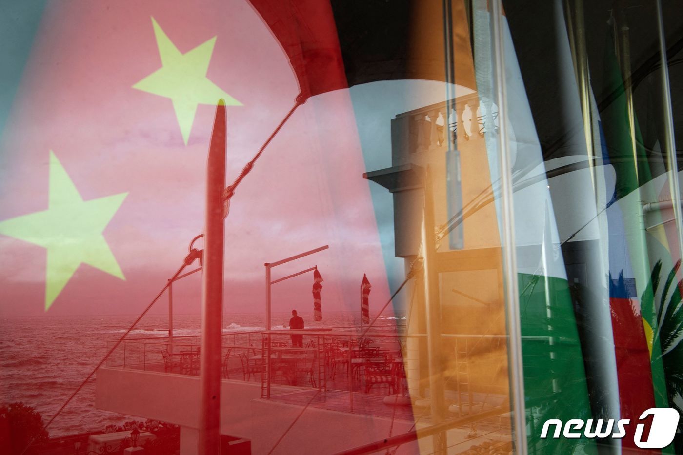 본문 이미지 - 브릭스(BRICS, 브라질·러시아·인도·중국·남아프리카공화국) 국기. 2023.06.02. ⓒ AFP=뉴스1 ⓒ News1 정윤영 기자