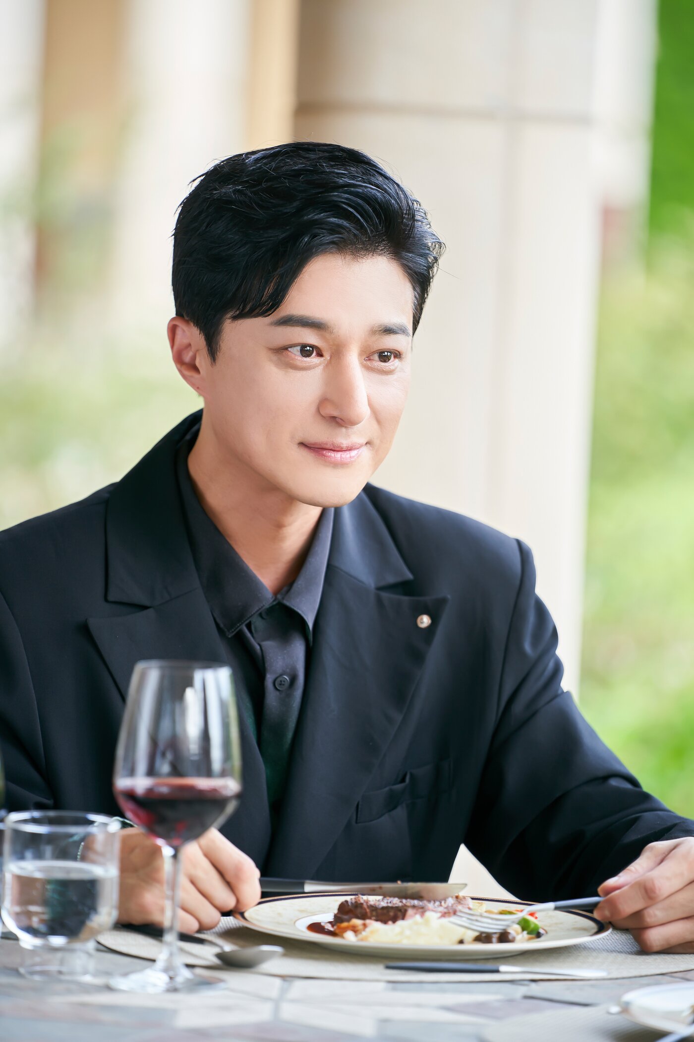 본문 이미지 - 배우 지영산/ 사진제공=퀀텀이엔엠