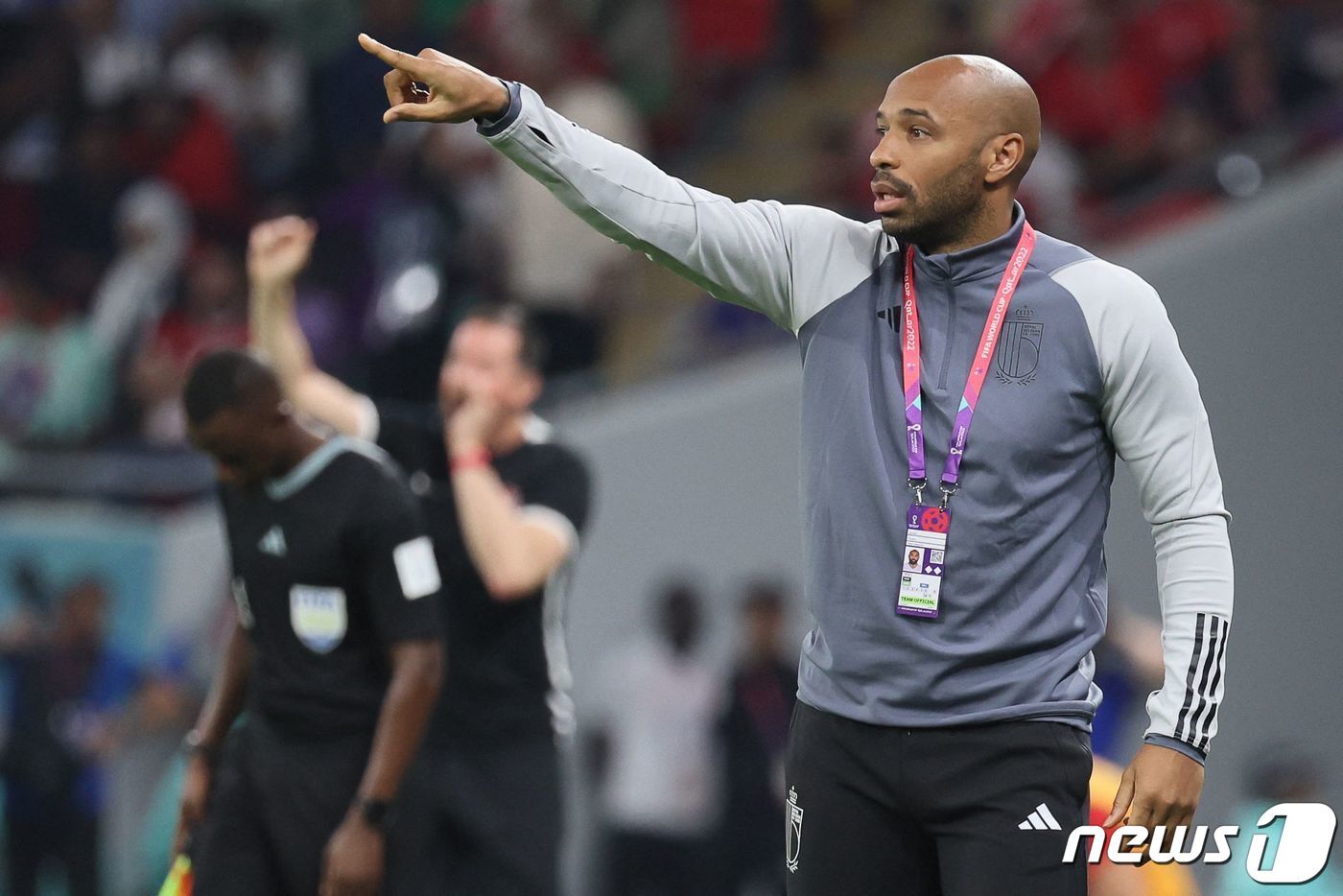 본문 이미지 - 2022 카타르 월드컵에서 벨기에 코치로 참가했던 앙리. ⓒ AFP=뉴스1