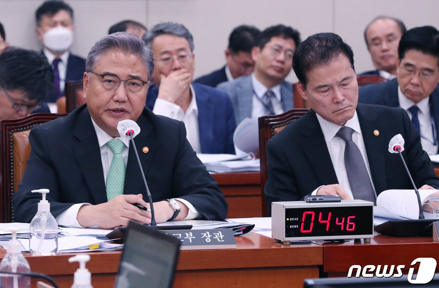 본문 이미지 - 박진 외교부 장관이 23일 서울 여의도 국회에서 열린 외교통일위원회 전체회의에서 의원들의 질의에 답변하고 있다. 2023.8.23/뉴스1 ⓒ News1 송원영 기자