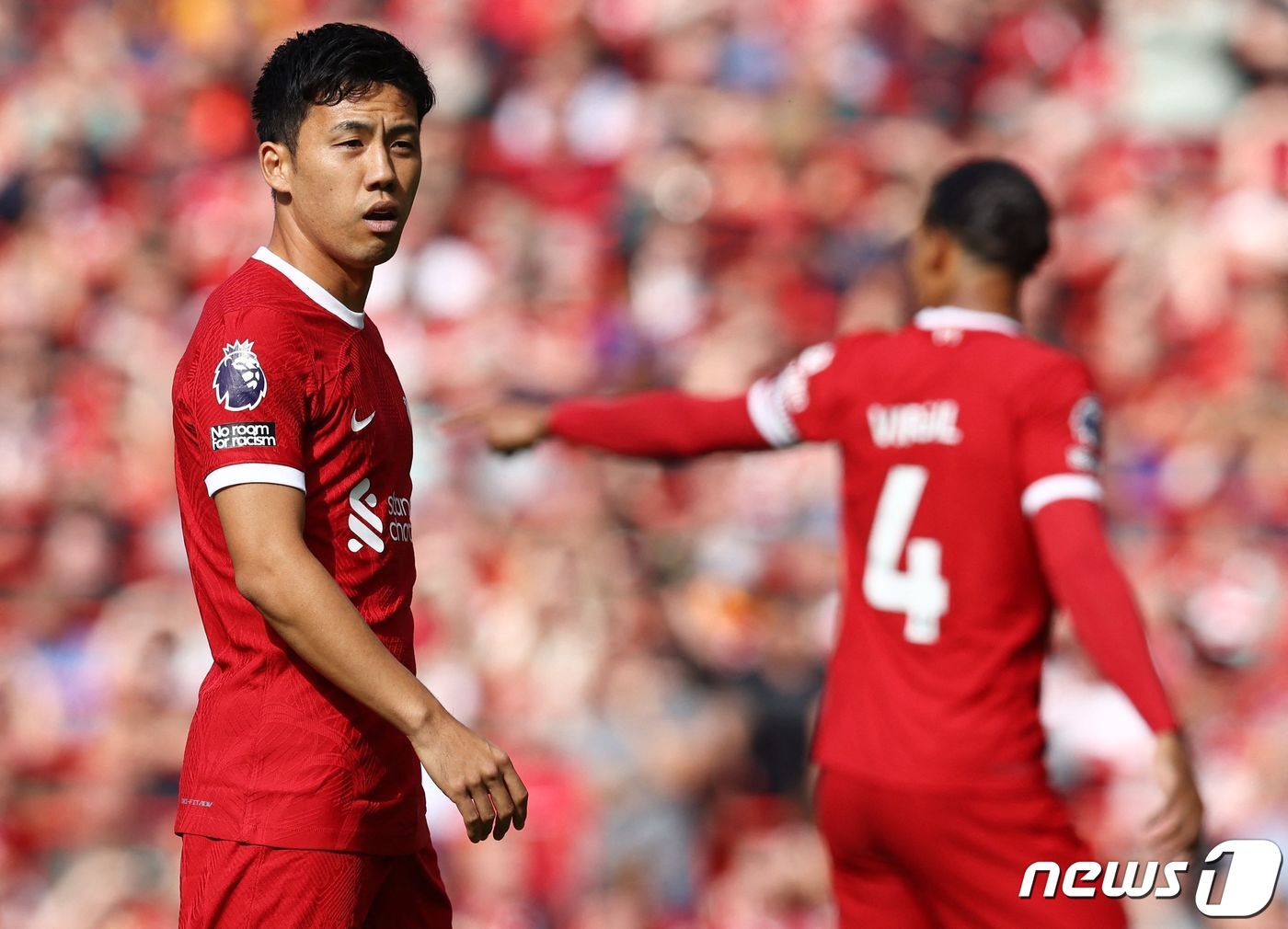 본문 이미지 - 리버풀에 입단한 엔도. ⓒ AFP=뉴스1