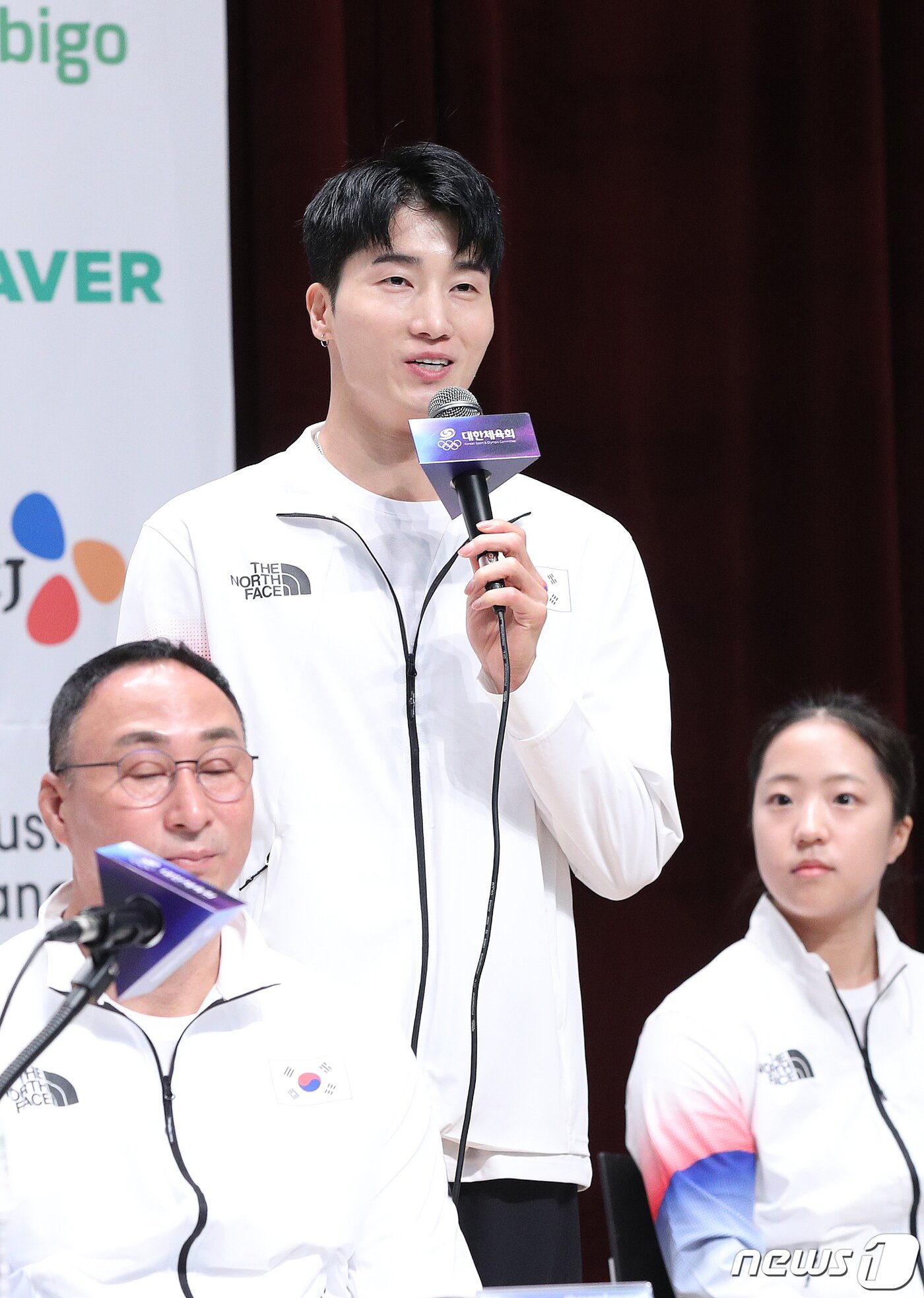 본문 이미지 - 브레이킹 국가대표 김헌우가 24일 충북 진천군 국가대표 선수촌에서 열린 2022 항저우 아시안게임 D-30 미디어데이에서 취재진의 질의에 답하고 있다. 2023.8.24/뉴스1 ⓒ News1 신웅수 기자