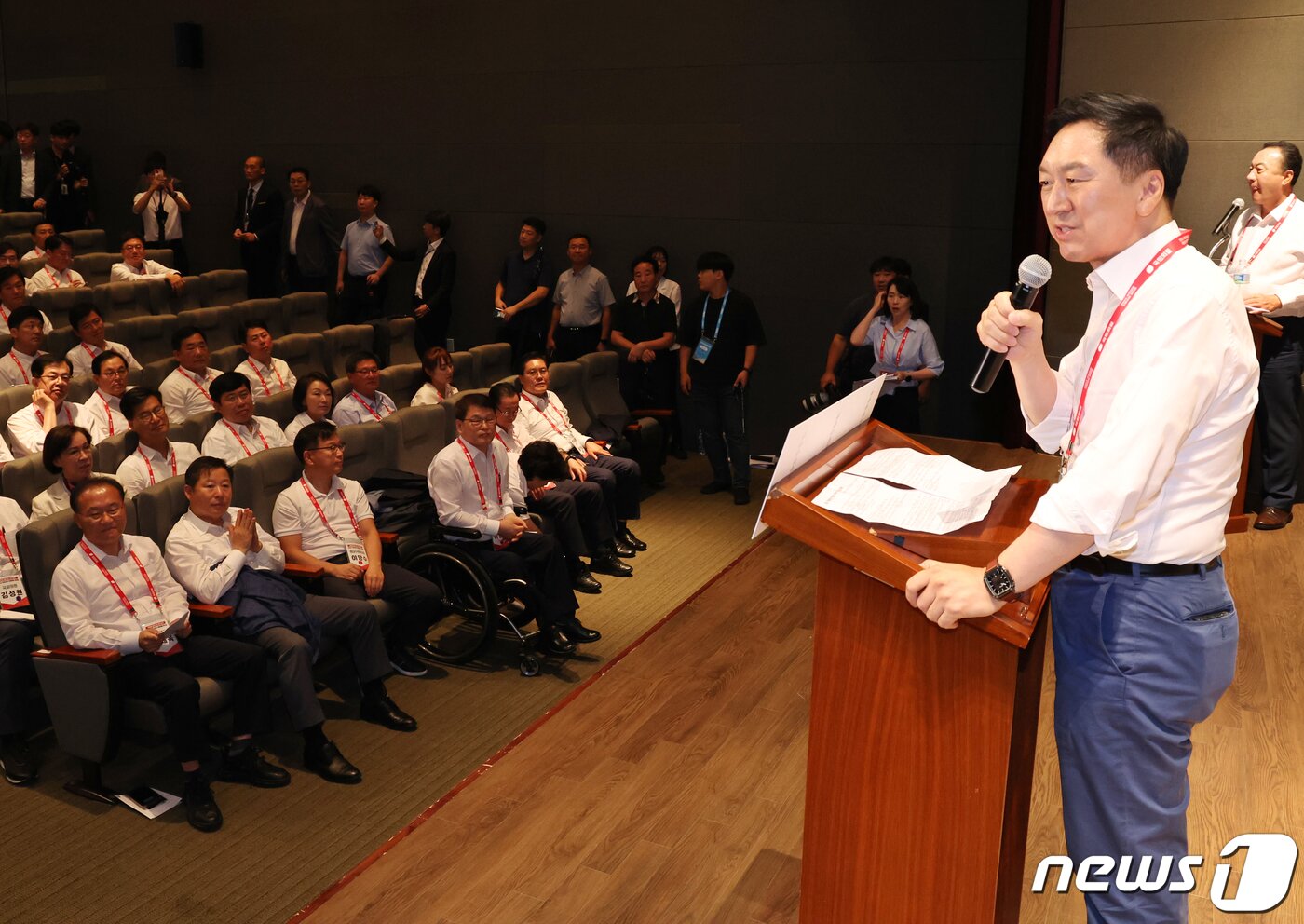 본문 이미지 - 김기현 국민의힘 대표가 29일 인천 중구 인천국제공항공사 인재개발원에서 열린 2023 국회의원 연찬회에서 발언을 하고 있다. 2023.8.29/뉴스1 ⓒ News1 송원영 기자