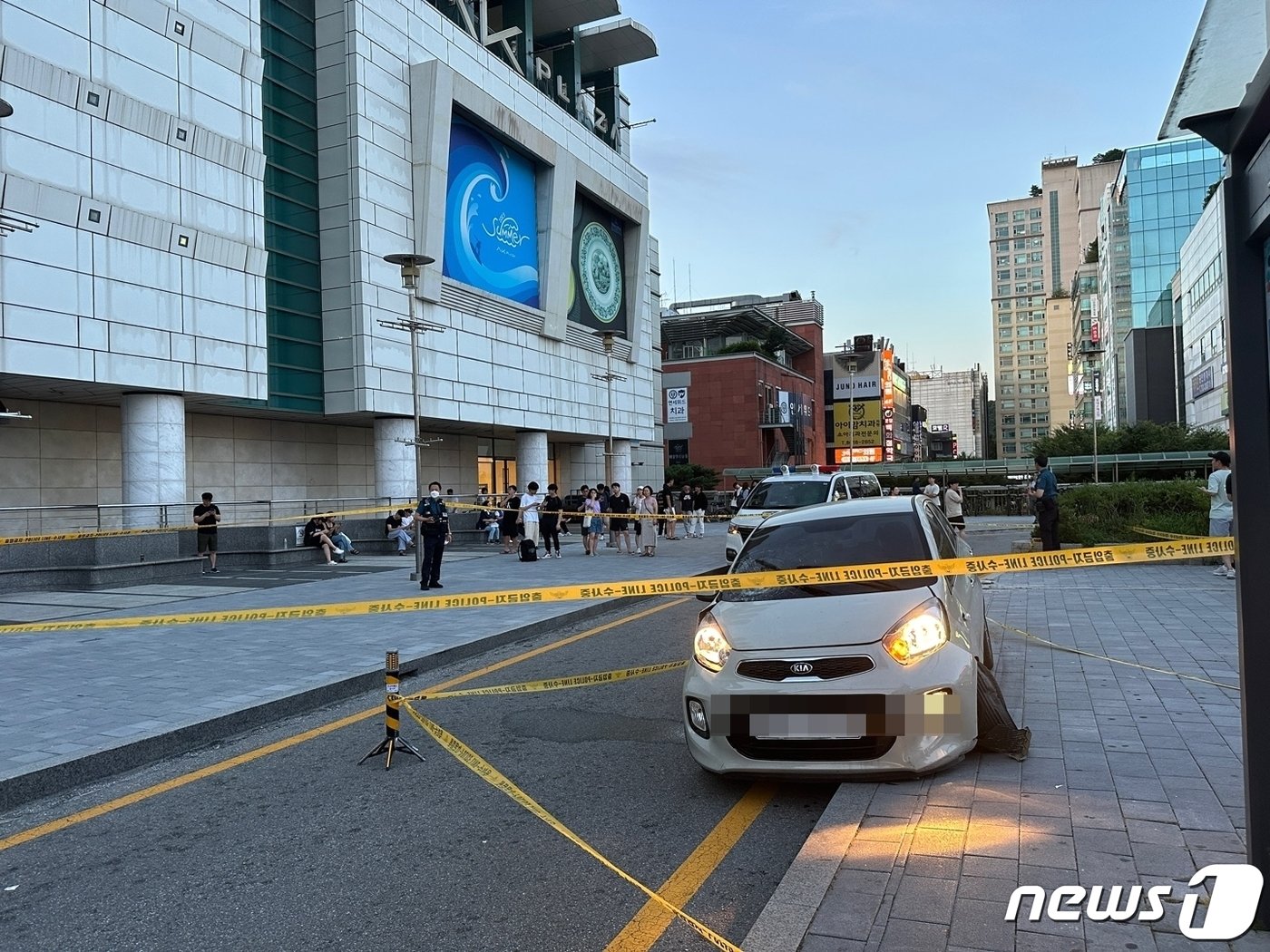 경기 성남시 서현역 인근에서 발생한 흉기난동 사건의 피의자가 타고 온 차량. &#40;사진=독자제공&#41;