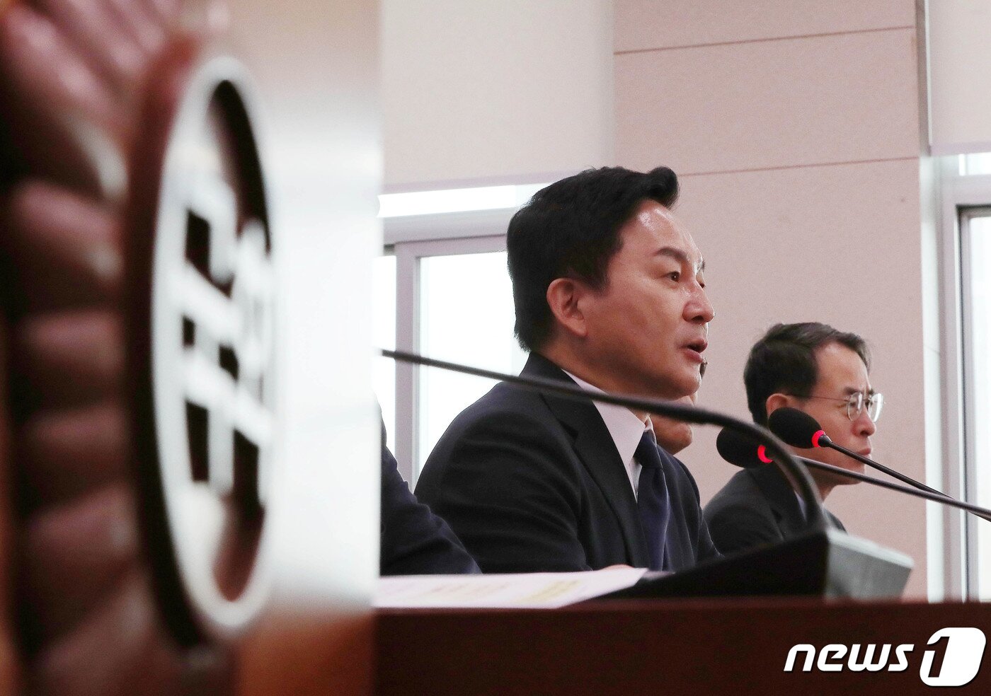 본문 이미지 - 원희룡 국토교통부 장관이 30일 서울 여의도 국회에서 열린 국토교통위원회 전체회의에 출석해 의원들 질의에 답하고 있다. 2023.8.30/뉴스1 ⓒ News1 박세연 기자