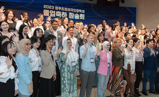 정부 초청 외국인 장학생 1103명 졸업…"한국-세계 잇는 인재로"