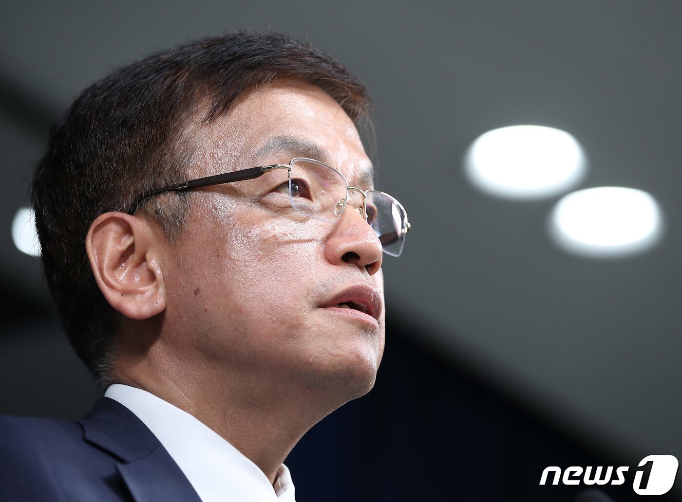 본문 이미지 - 최상목 경제수석이 31일 용산 대통령실 청사에서 윤석열 대통령의 아세안 정상회의 및 G20 정상회의 순방 경제일정과 관련한 브리핑을 하고 있다. 2023.8.31/뉴스1 ⓒ News1 오대일 기자