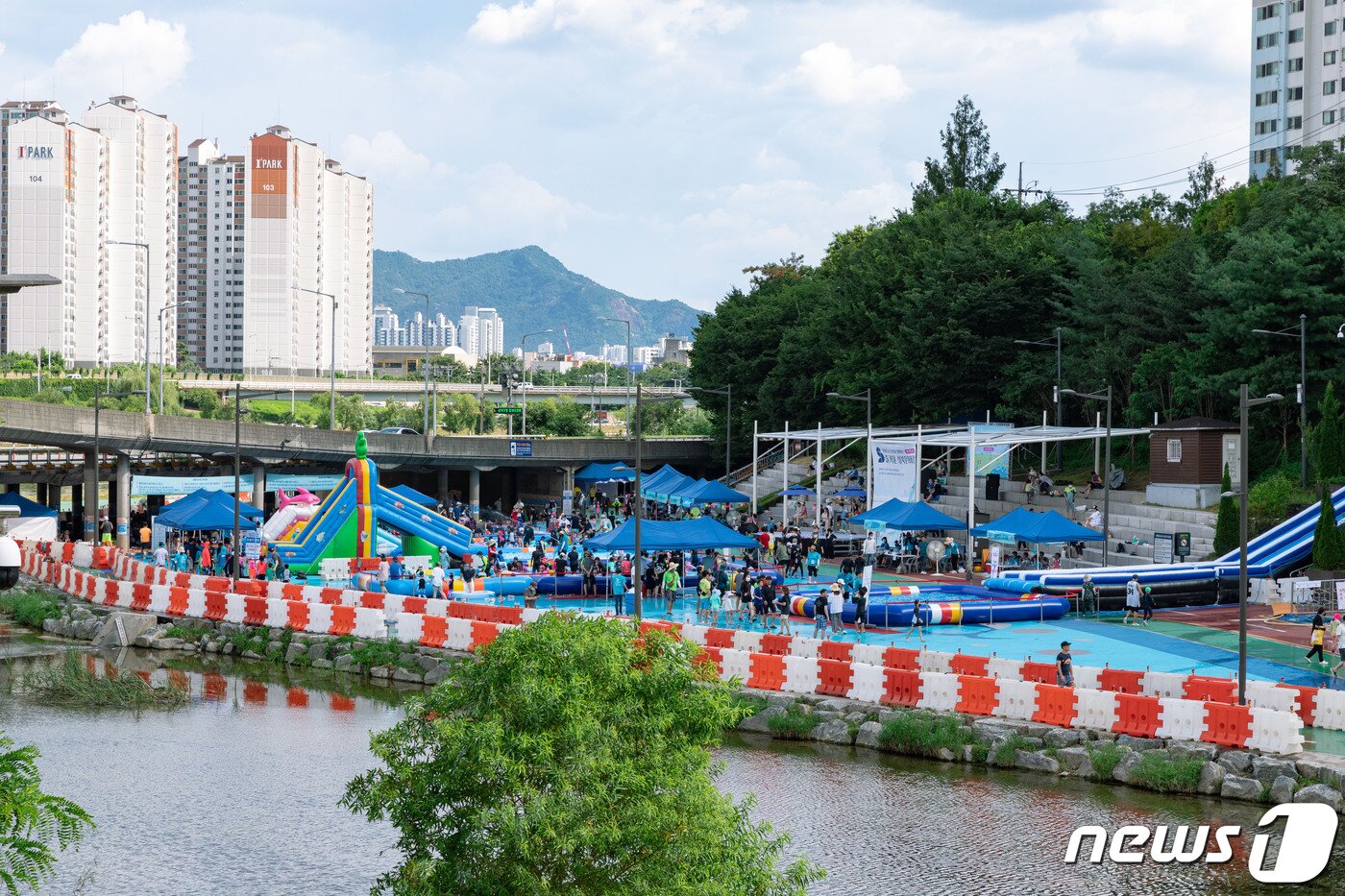 본문 이미지 - 성북문화바캉스 물놀이장 전경(서울관광재단 제공)