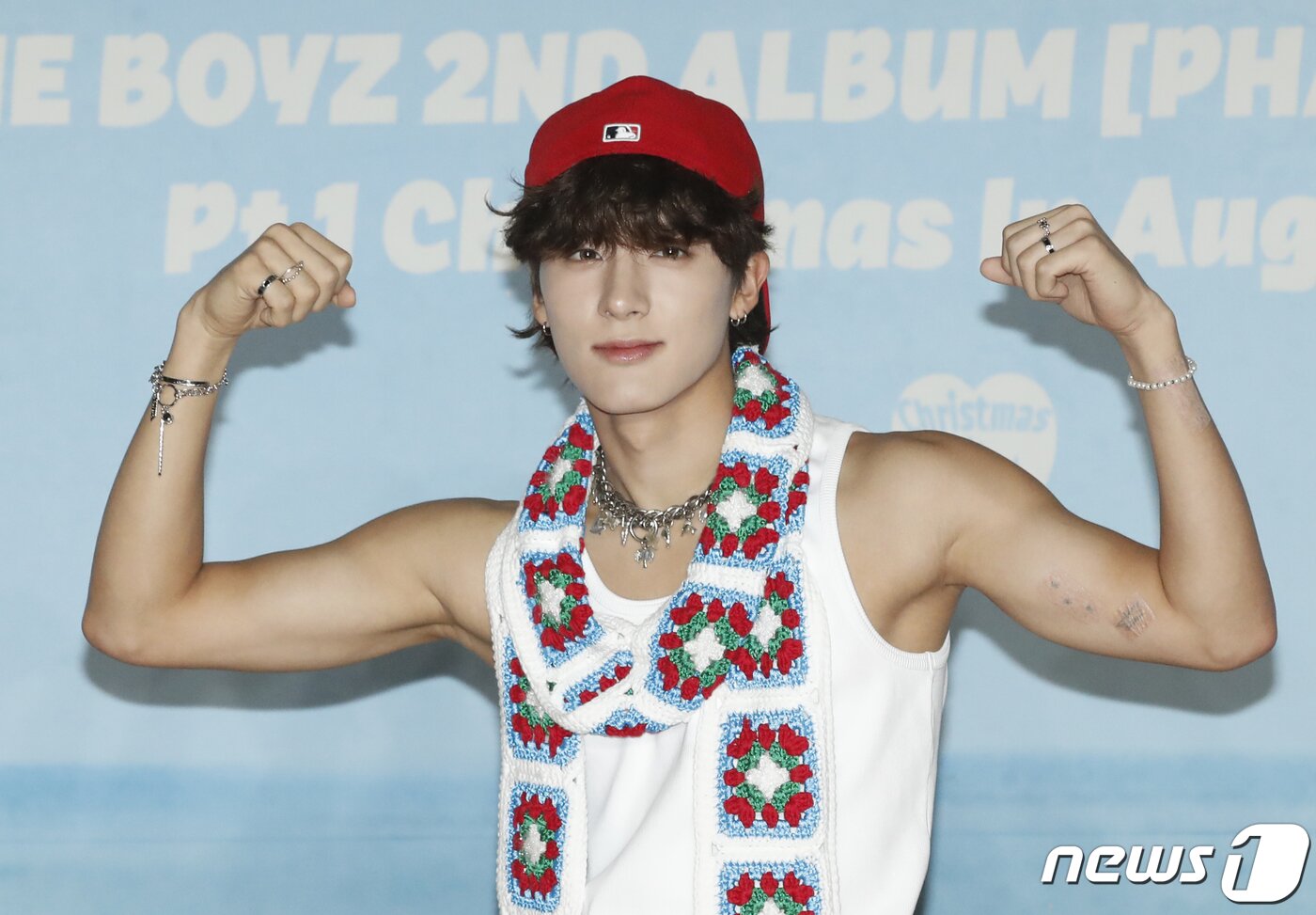 본문 이미지 - 그룹 더보이즈(THE BOYZ) 에릭이 7일 오후 서울 영등포구 CGV 영등포에서 진행된 정규 2집 ‘판타지(PHANTASY)’ 발매 기념 기자간담회에서 포즈를 취하고 있다. 2023.8.7/뉴스1 ⓒ News1 권현진 기자