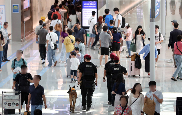 중국인 추정 남성, 인천공항 여직원 휴게실 무단 침입 '배변 테러'