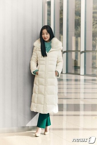 본문 이미지 -  한선화 꼼빠니아 2023 F/W 화보(글로벌세아 제공)  