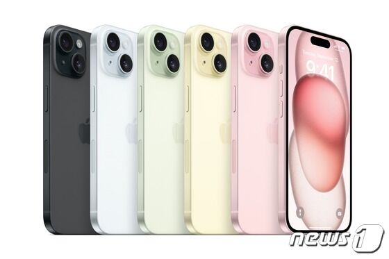USB-C 입고 나온 아이폰15