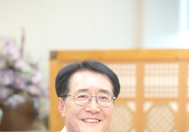박우량 민주당 신안군수 후보, 전국 최초 '5선 단체장' 도전장