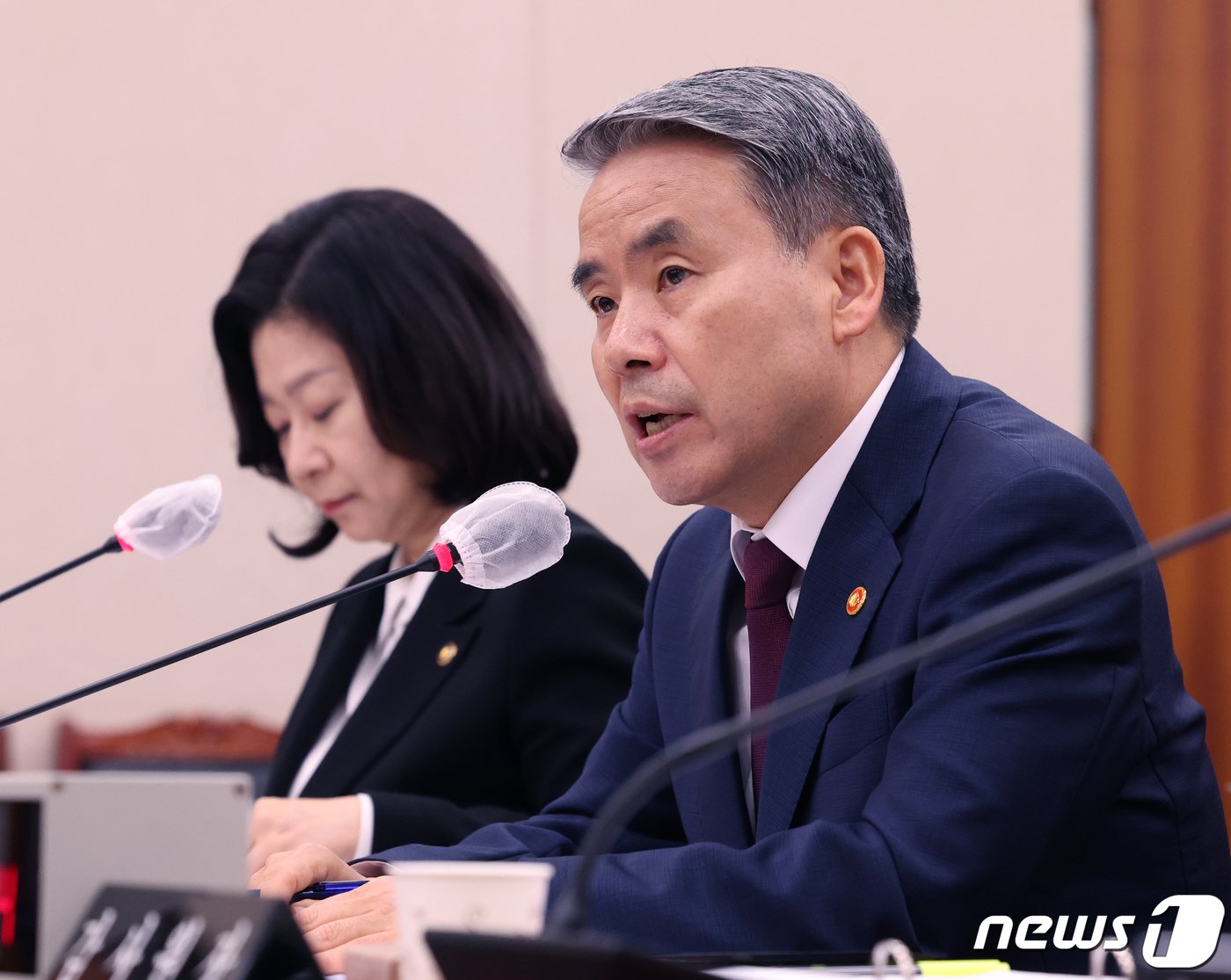 본문 이미지 - 이종섭 국방부 장관이 13일 오전 서울 여의도 국회에서 열린 법제사법위원회 전체회의에서 의원들의 질의에 답변하고 있다. 2023.9.13/뉴스1 ⓒ News1 송원영 기자