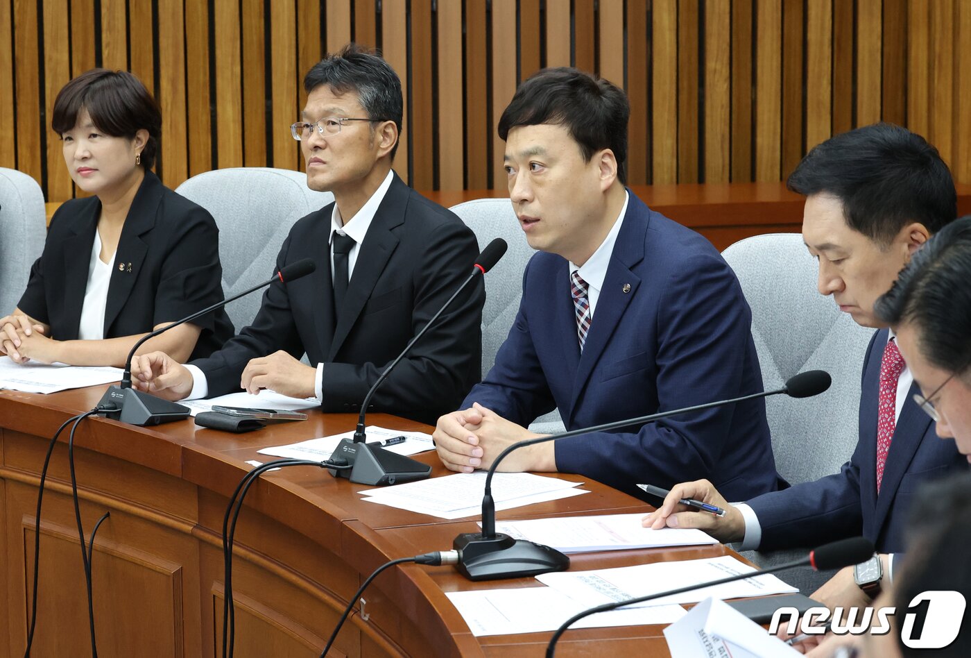 본문 이미지 - 정성국 한국교원단체총연합회 회장이 13일 오전 서울 여의도 국회에서 열린 '교권회복과 강화를 위한 교원단체 간담회'에서 발언을 하고 있다. 2023.9.13/뉴스1 ⓒ News1 송원영 기자