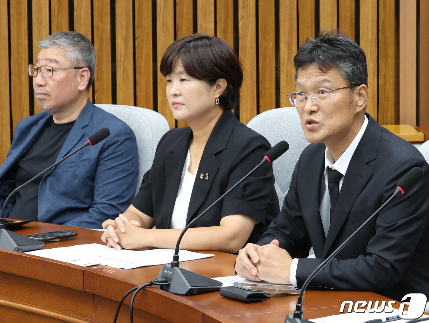 본문 이미지 - 김용서 교사노동조합연맹 위원장이 13일 오전 서울 여의도 국회에서 열린 '교권회복과 강화를 위한 교원단체 간담회'에서 발언을 하고 있다. 2023.9.13/뉴스1 ⓒ News1 송원영 기자