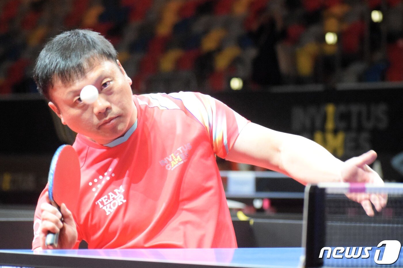 본문 이미지 - 14일(현지시간) 독일 뒤셀도르프에서 열린 전 세계 상이군인 체육대회 '인빅터스 게임 2023' 탁구 남자 단식 경기에 출전한 최일상 선수. 2023.9.15/뉴스1 ⓒ News1 국가보훈부공동취재단