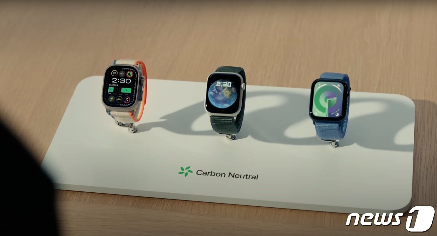 본문 이미지 - 애플이 공개한 '어머니 대자연'(Mother Nature) 영상 중 '탄소중립 스마트시계' 애플워치 모습 ⓒ 뉴스1