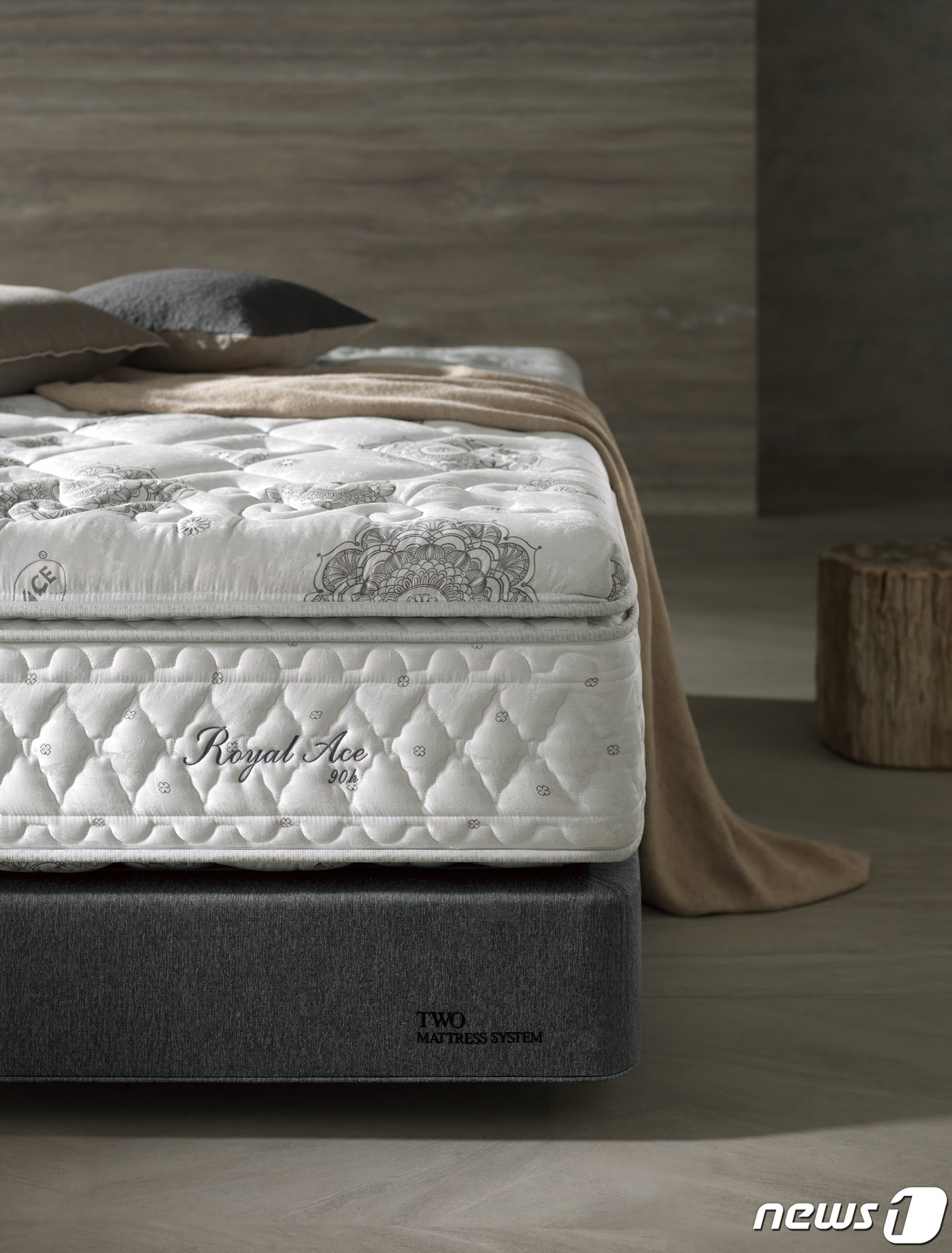 본문 이미지 -  ROYAL ACE 90H(에이스침대 제공)