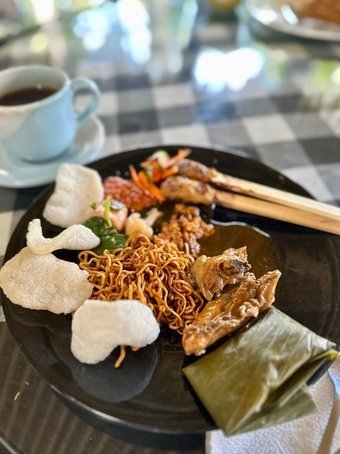 본문 이미지 - 래프팅 업체에서 제공하는 점심 뷔페ⓒ News1