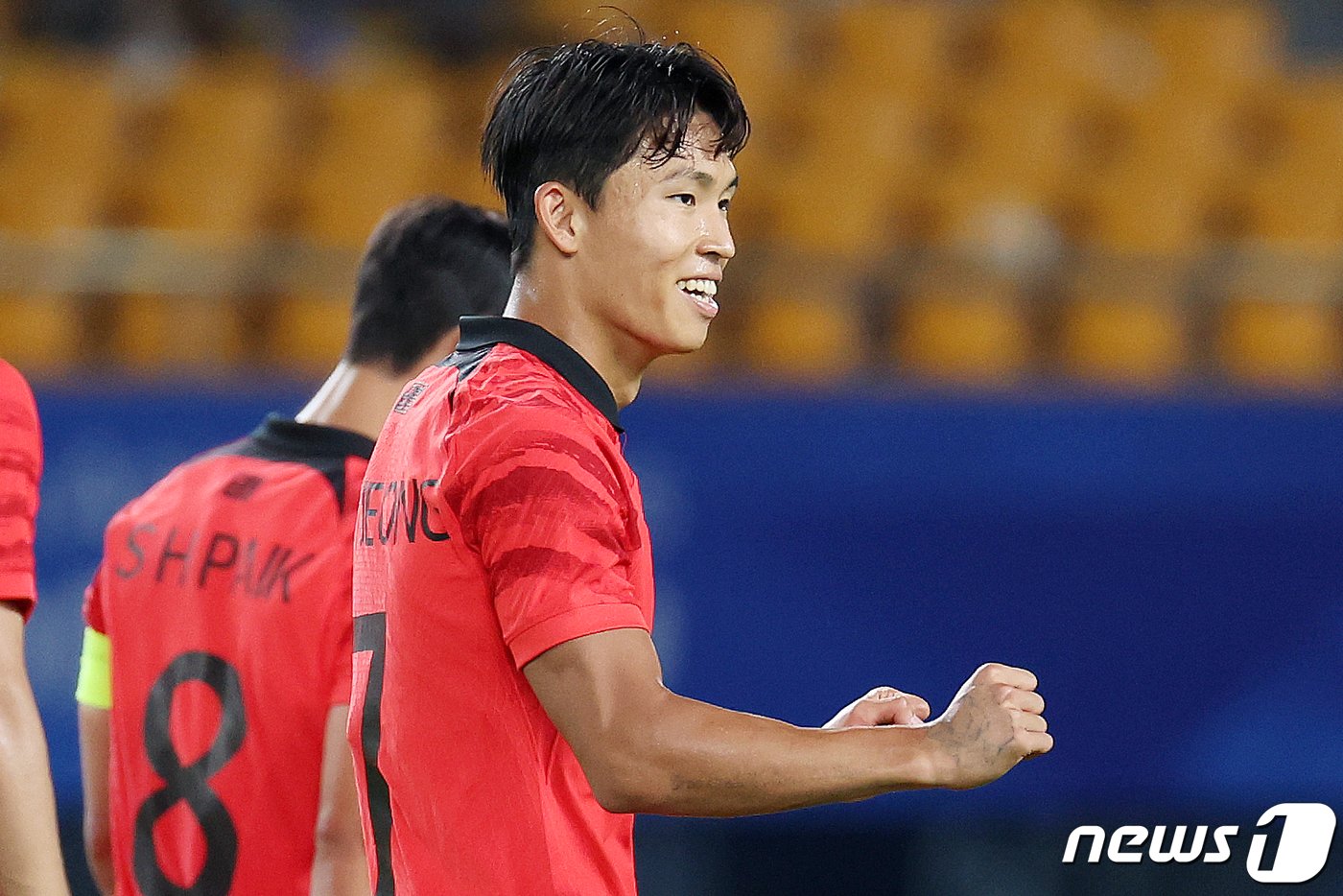 19일 오후 중국 저장성 진화시 스포츠 센터 스타디움에서 열린 2022 항저우 아시안게임 남자 축구 E조 조별리그 1차전 대한민국과 쿠웨이트의 경기에서 정우영이 세 번째 골을 성공시킨 뒤 기뻐하고 있다. 2023.9.19/뉴스1 ⓒ News1 민경석 기자