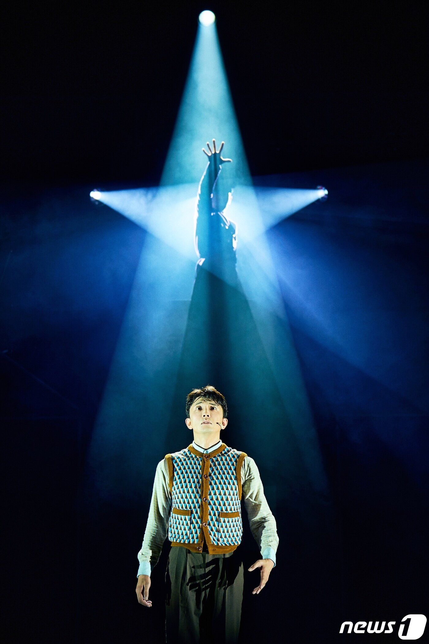 본문 이미지 - 뮤지컬 '쇼맨_어느 독재자의 네 번째 대역배우' 공연사진