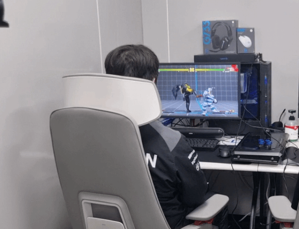 본문 이미지 - '스트리트 파이터 V' 시연 모습 ⓒ 뉴스1 손엄지 기자