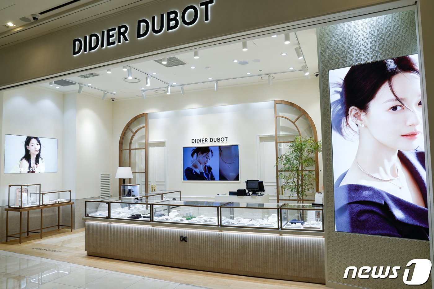 본문 이미지 - 경기 고양시에 위치한 디디에두보 스타필드 고양지점. 2023.9.20/뉴스1 ⓒ News1 안은나 기자