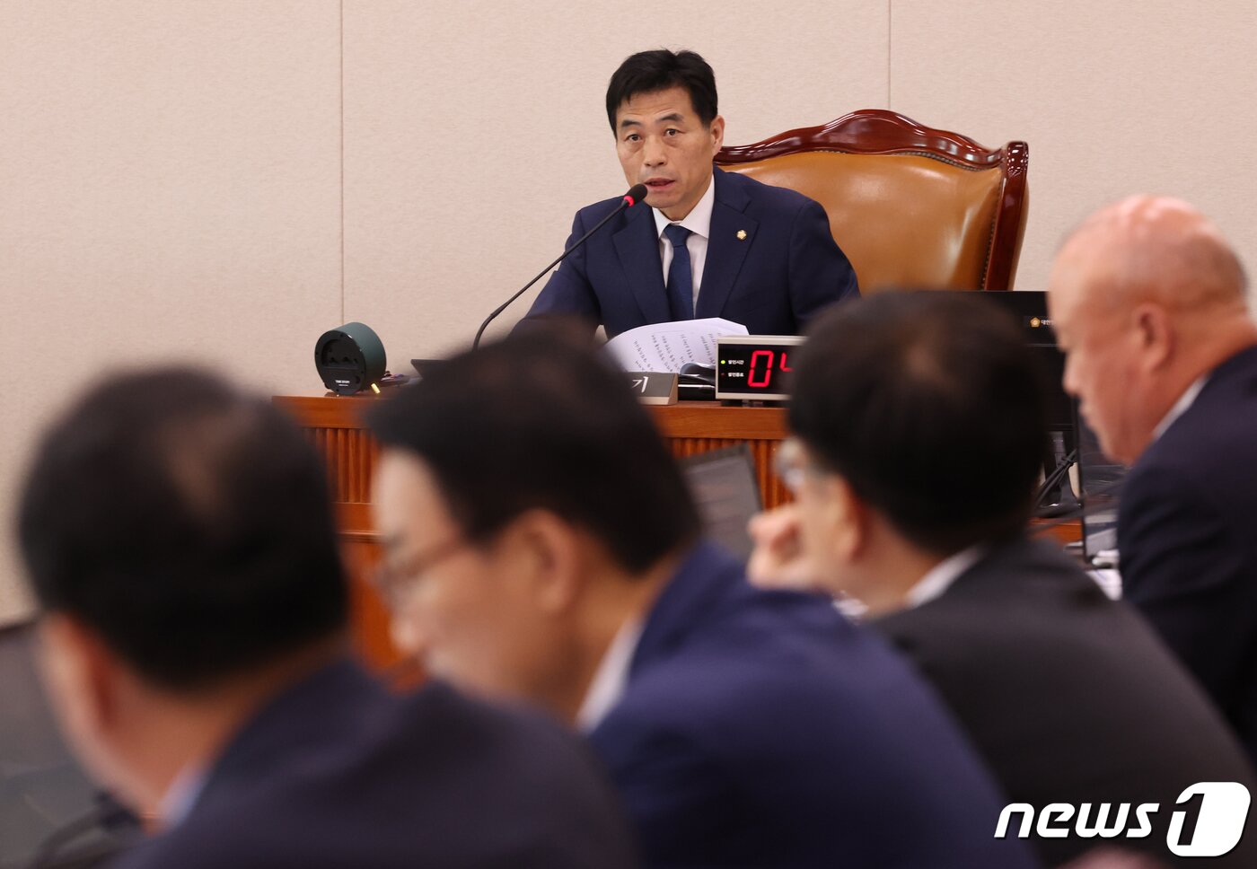 본문 이미지 - 김민기 국회 국토교통위 위원장이 21일 서울 여의도 국회에서 열린 국토교통위원회 전체회의를 주재하고 있다. 2023.09.21/뉴스1 ⓒ News1 송원영 기자