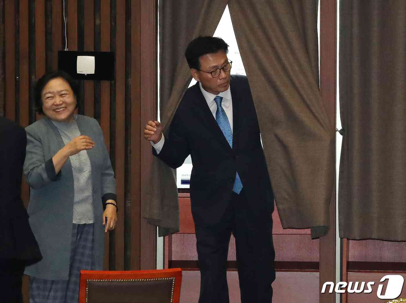 박광온 더불어민주당 원내대표가 21일 오후 서울 여의도 국회에서 열린 제410회 국회(정기회) 제8차 본회의에서 한덕수 국무총리에 대한 해임건의안 투표를 마친 후 기표소를 나오고 있다. 2023.9.21/뉴스1 © News1 임세영 기자