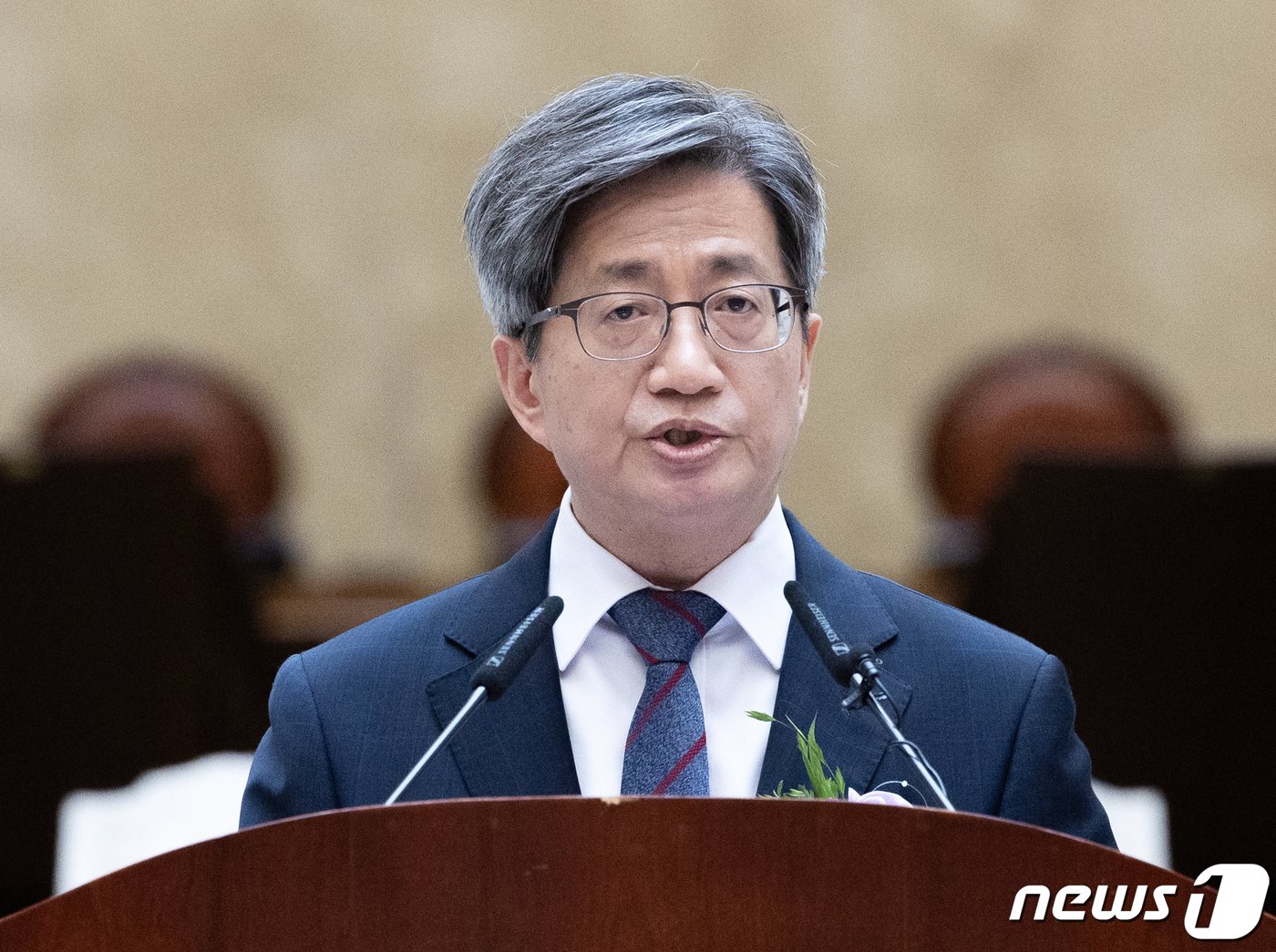 본문 이미지 - 김명수 대법원장이 22일 오전 서울 서초구 대법원에서 열린 퇴임식에서 퇴임사를 하고 있다. 2023.9.22/뉴스1 ⓒ News1 이재명 기자