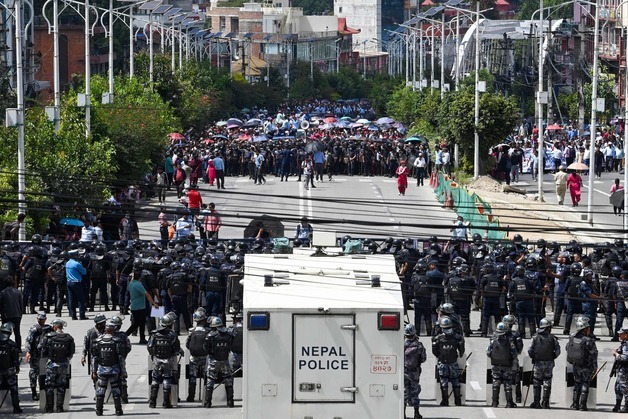 [포토] 네팔 교사협회 시위