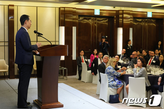 한덕수 총리, 한독상공회의소·한불상공회의소 공동만찬 참석