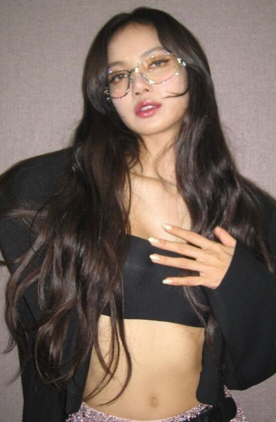 본문 이미지 - 리사