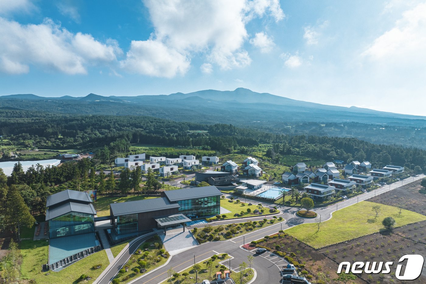 본문 이미지 - 야크마을 전경(야크마을 제공)