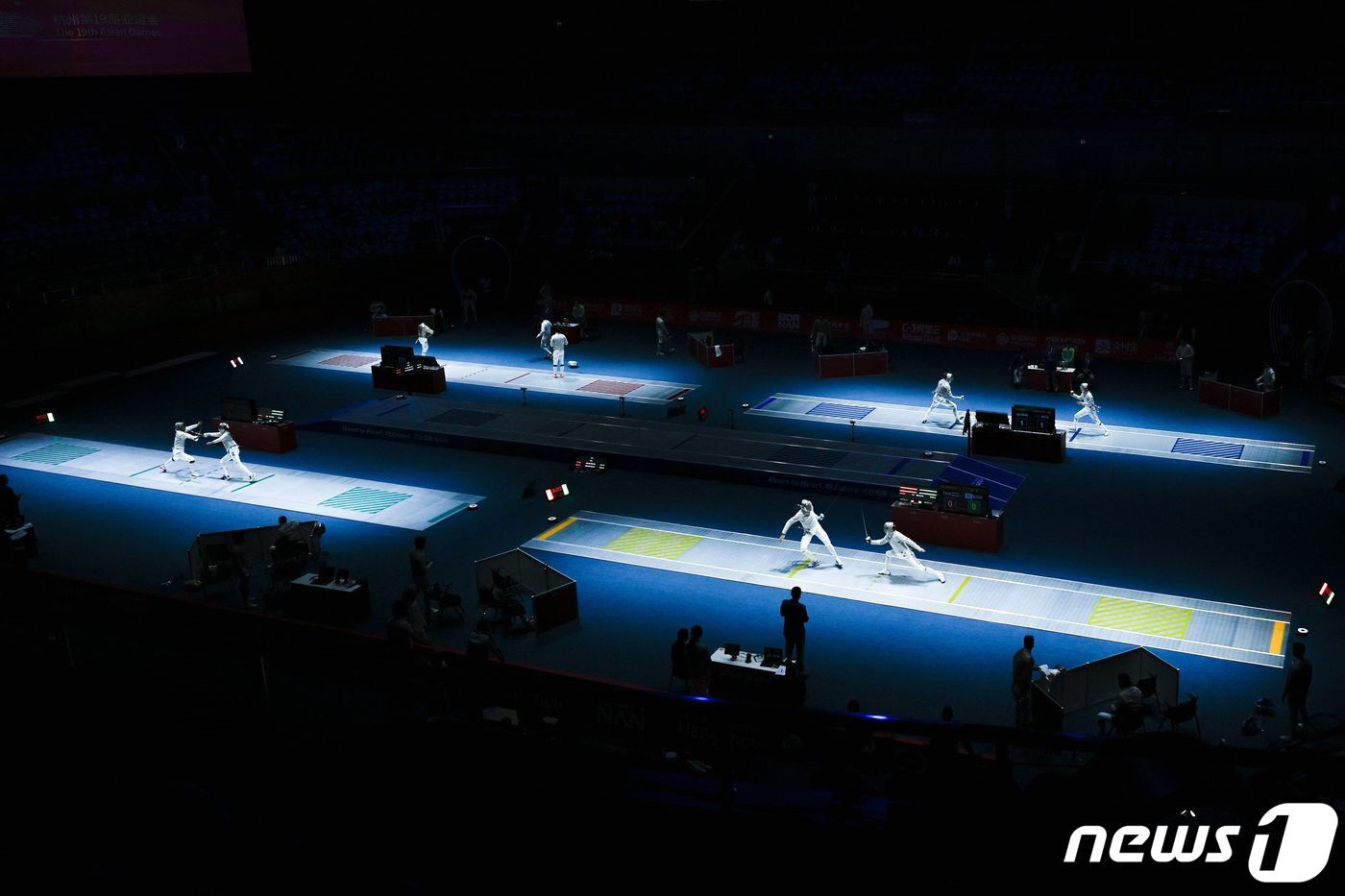 본문 이미지 - 펜싱 금메달에 도전하는 구본길과 오상욱. ⓒ AFP=뉴스1