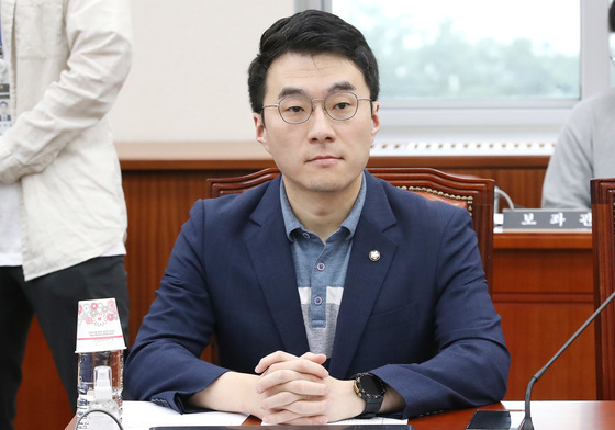 김남국, 안산시장 출마설에 "못 나가"…당 대변인으로서 첫 브리핑도